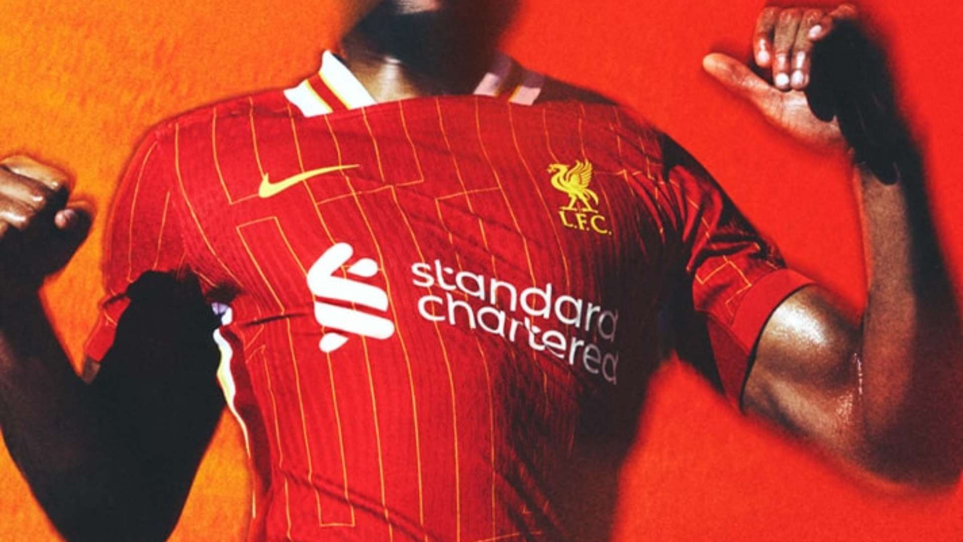 手掐对方教练脖子，梅西遭美职联处罚.